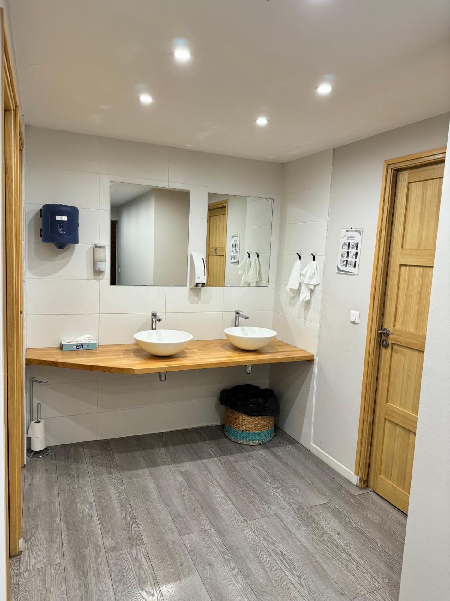 Worldroom Chambre Privee Avec Espace Commun Perpignan Zimmer foto