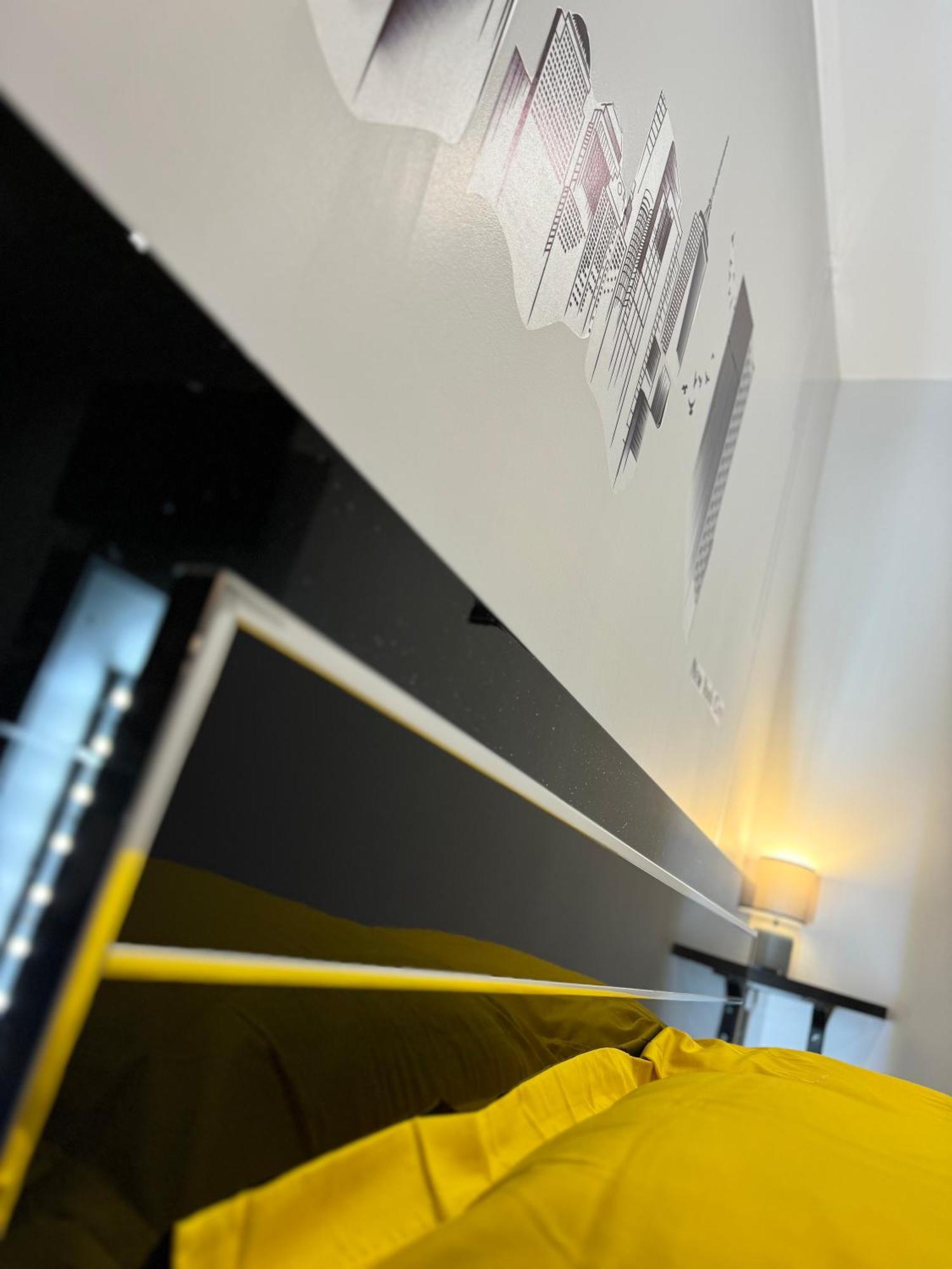 Worldroom Chambre Privee Avec Espace Commun Perpignan Exterior foto
